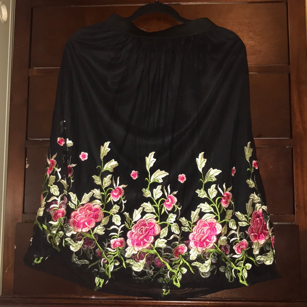 Floral Print Midi Skirt — Charlotte Russe